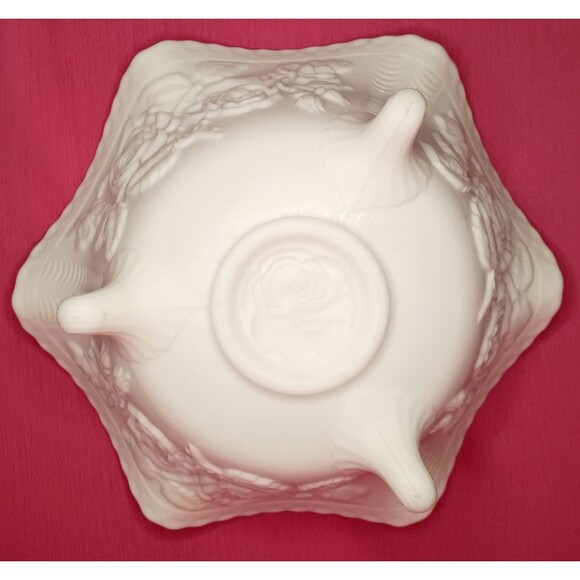 VTG Imperial Embossed Roses White Satin Milk Glass Bowl Scalloped Edge 3 Footed - Picture 7 of 7